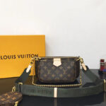 Louis Vuitton Multi Pochette Accessoires M44813